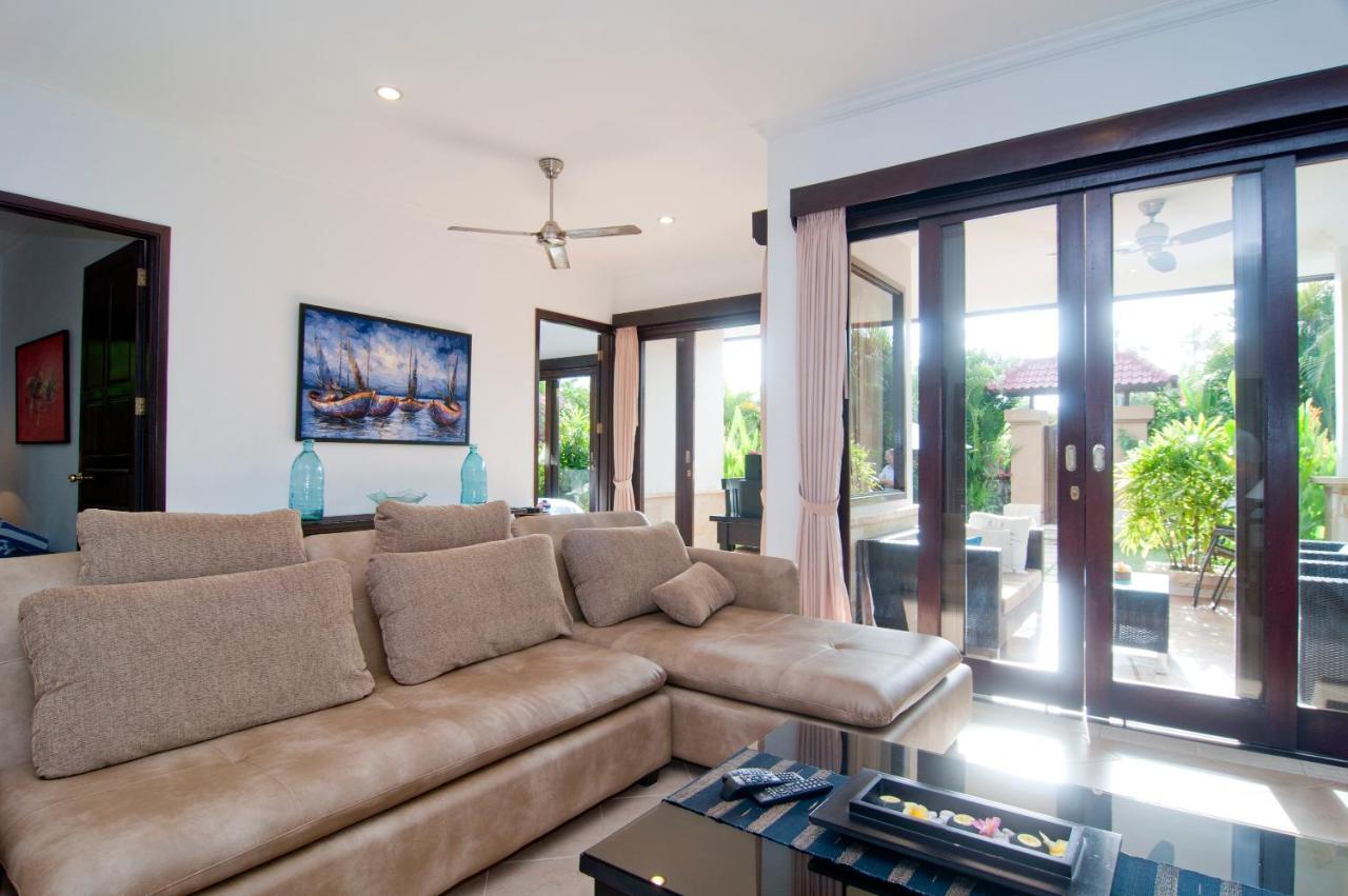 Villa Selaras سانور المظهر الخارجي الصورة
