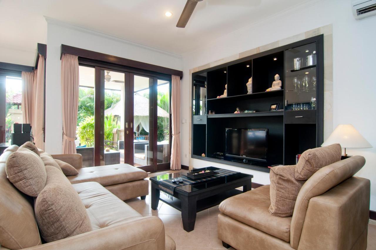 Villa Selaras سانور المظهر الخارجي الصورة